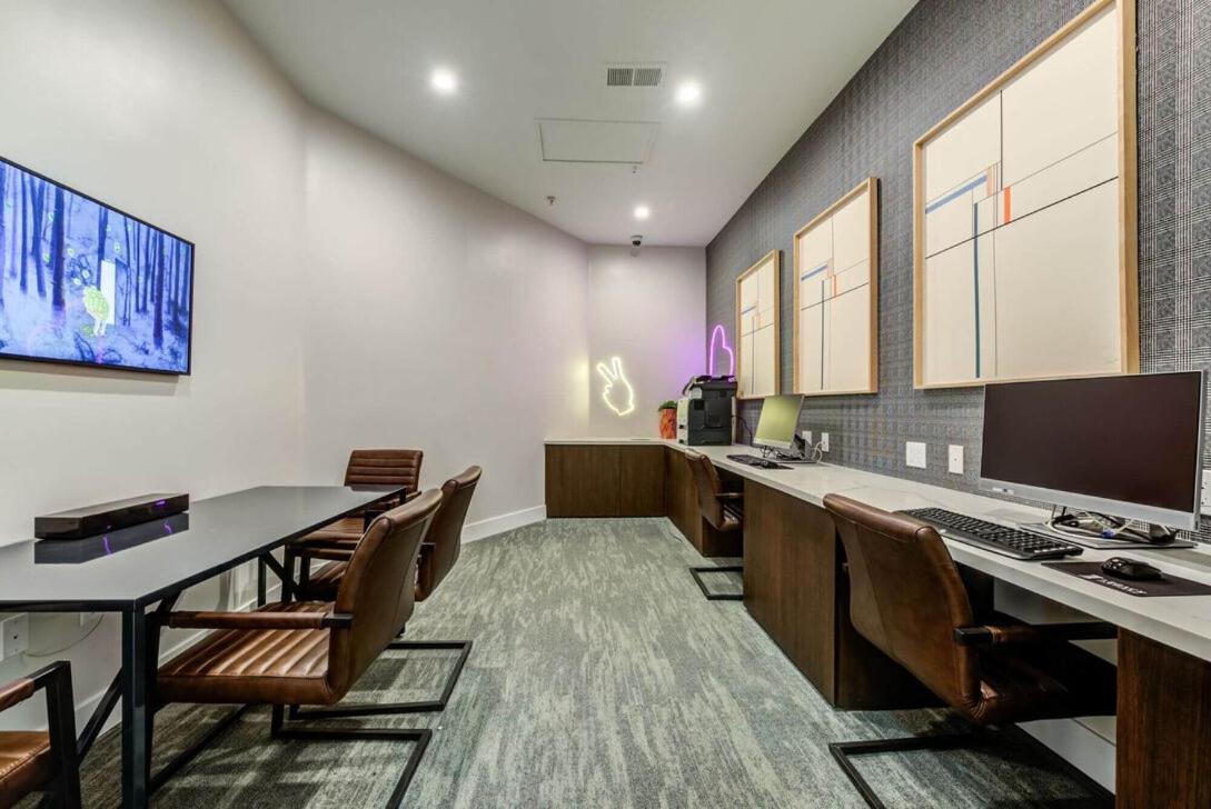 Woodland Hills Luxury Apt 2 Bed Ca Los Angeles Exterior foto